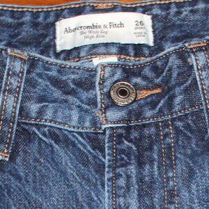 ABERCROMBIE & FITCH HIGH RISE WIDE LEG DARK BLUE 26 SHORT Worn Once